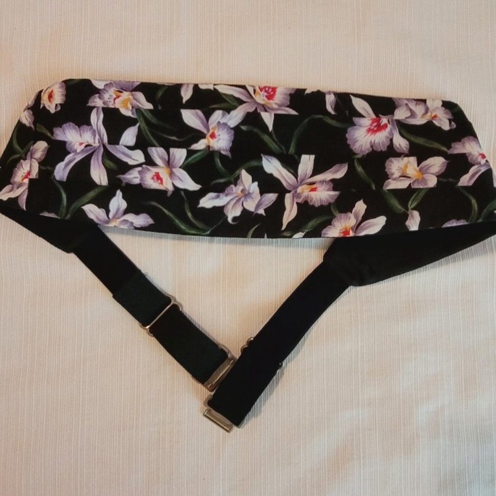 Tropical Cummerbund and Bow Tie Boxed Set. O/S. NWB.